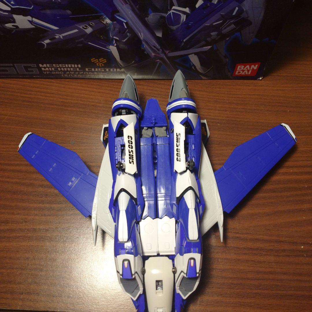バンダイ VF-25G メサイア (ミハエル・ブラン機) DX超合金