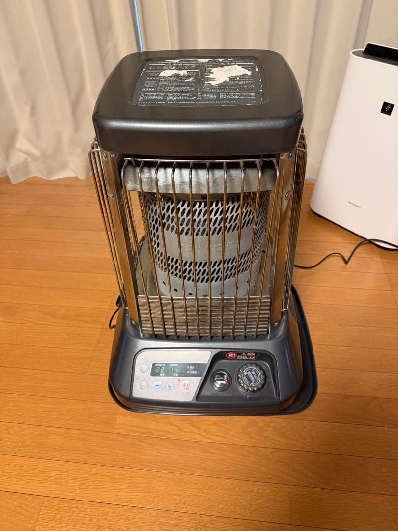 石油ファンヒーター FM-182F 中古
