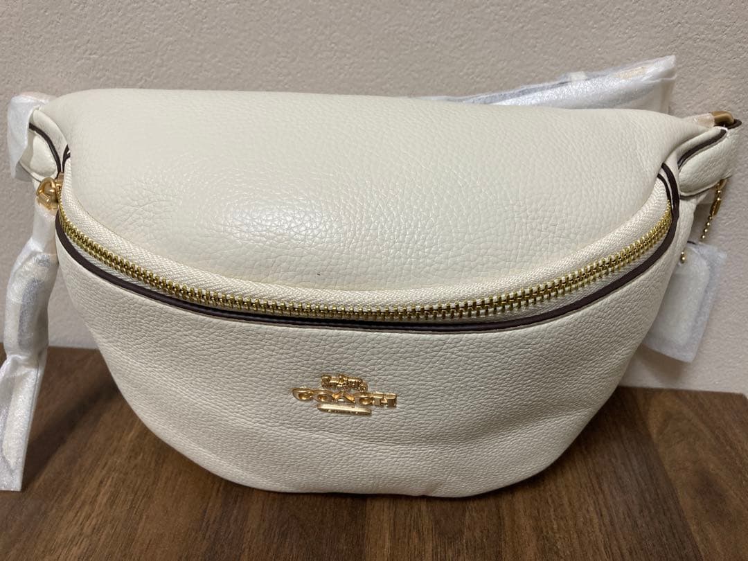 【新品】コーチ　ウエストバッグ　ボディバッグ