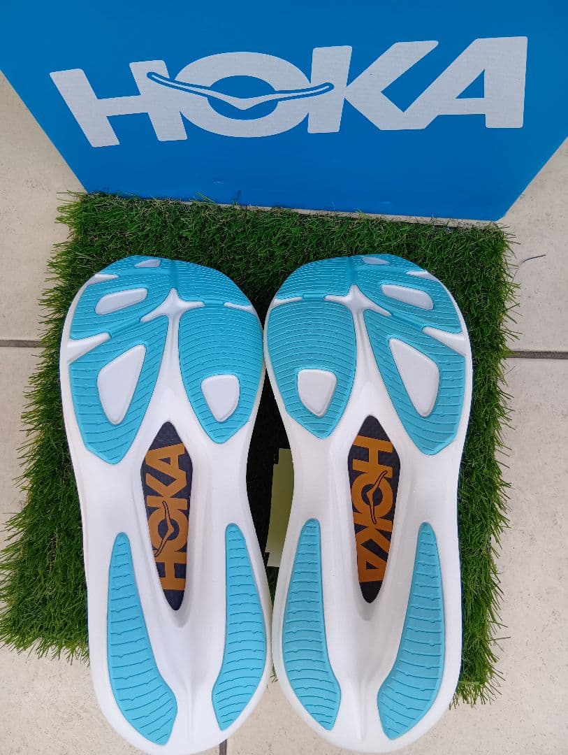 最終価格(未使用)ＨＯＫＡ ROCKETX2 26.0cm ホカ　ロケットX2