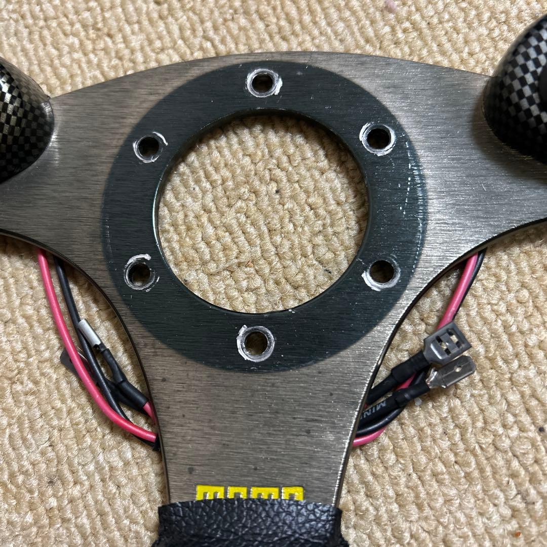 r*7様 momoスポーツステアリングホイール 本体300mm