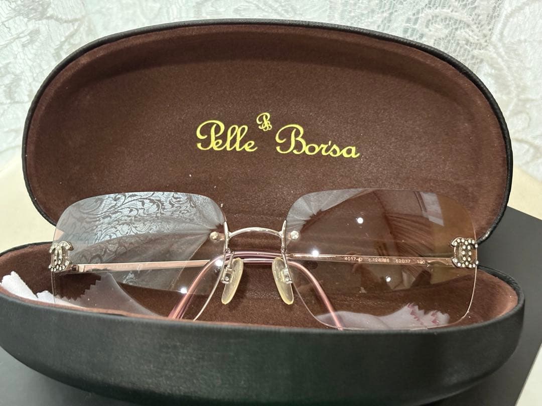 シャネルピンクサングラス中古　ココマーク