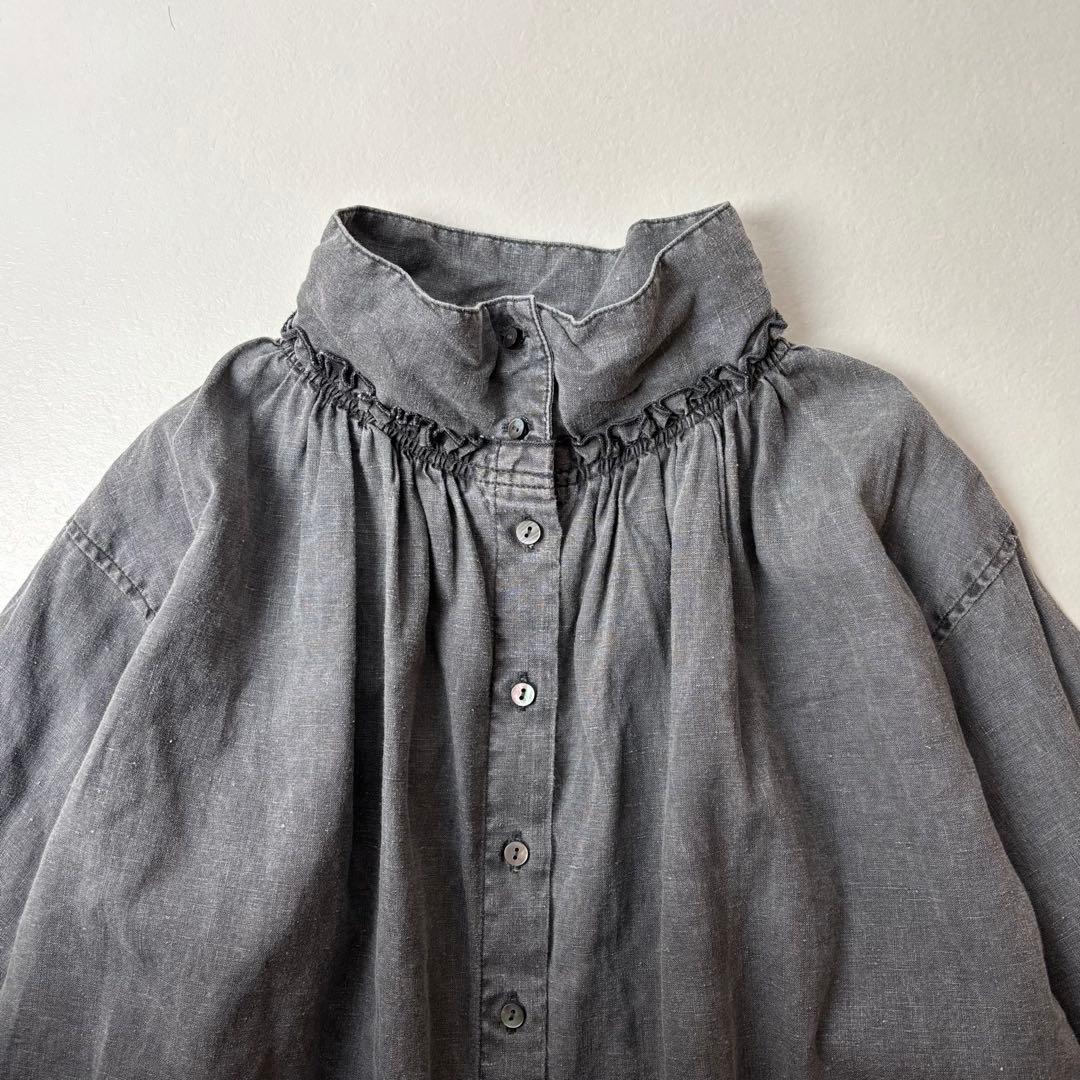 ネストローブ　天然染め ハイネック2wayブラウス　グレー