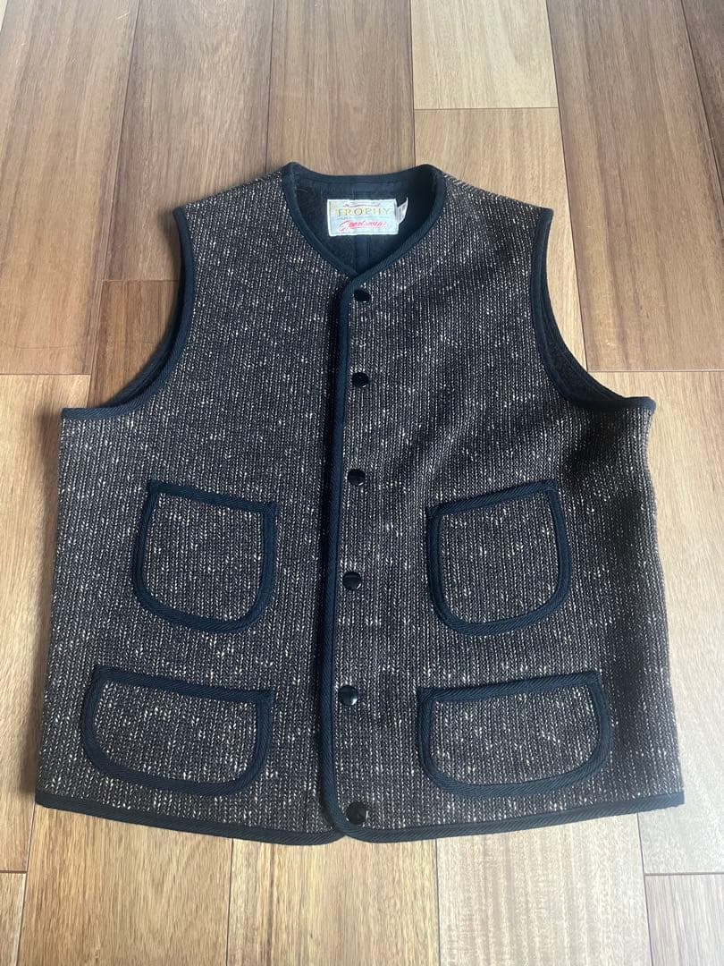 トロフィークロージング　ビーチクロス　ベスト　38