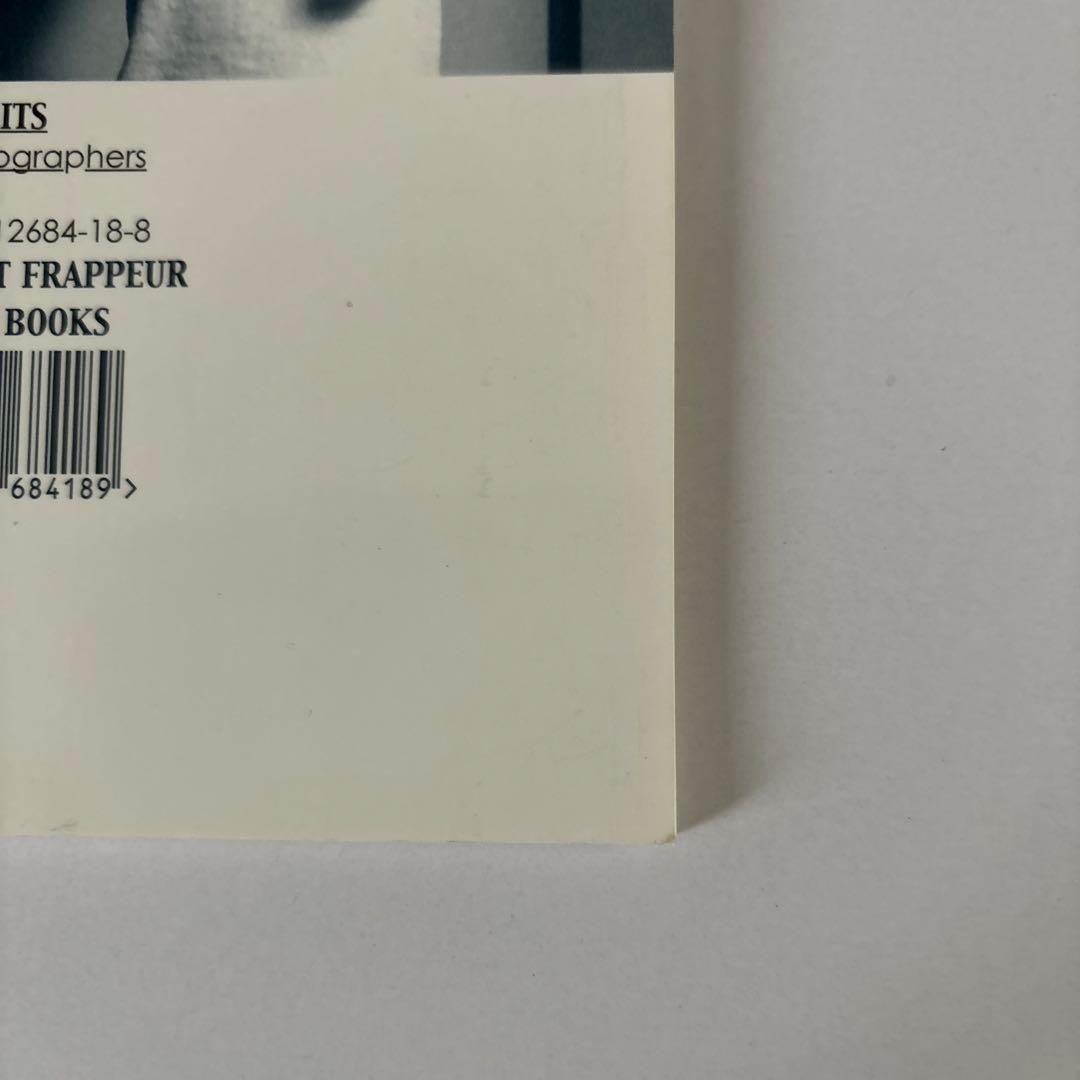 洋書 16 Photographers Portraits Purple Books