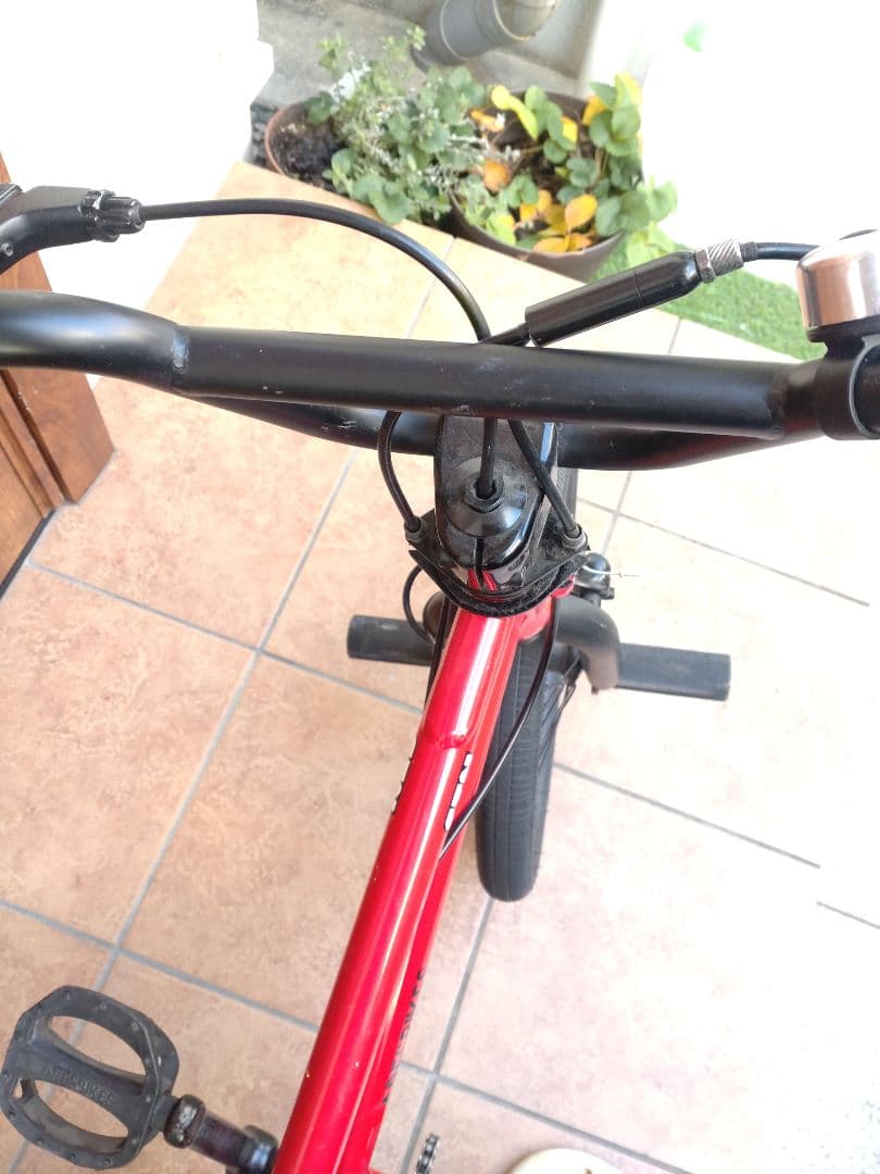 STN ARESAVES BMXバイク レッド　16インチ