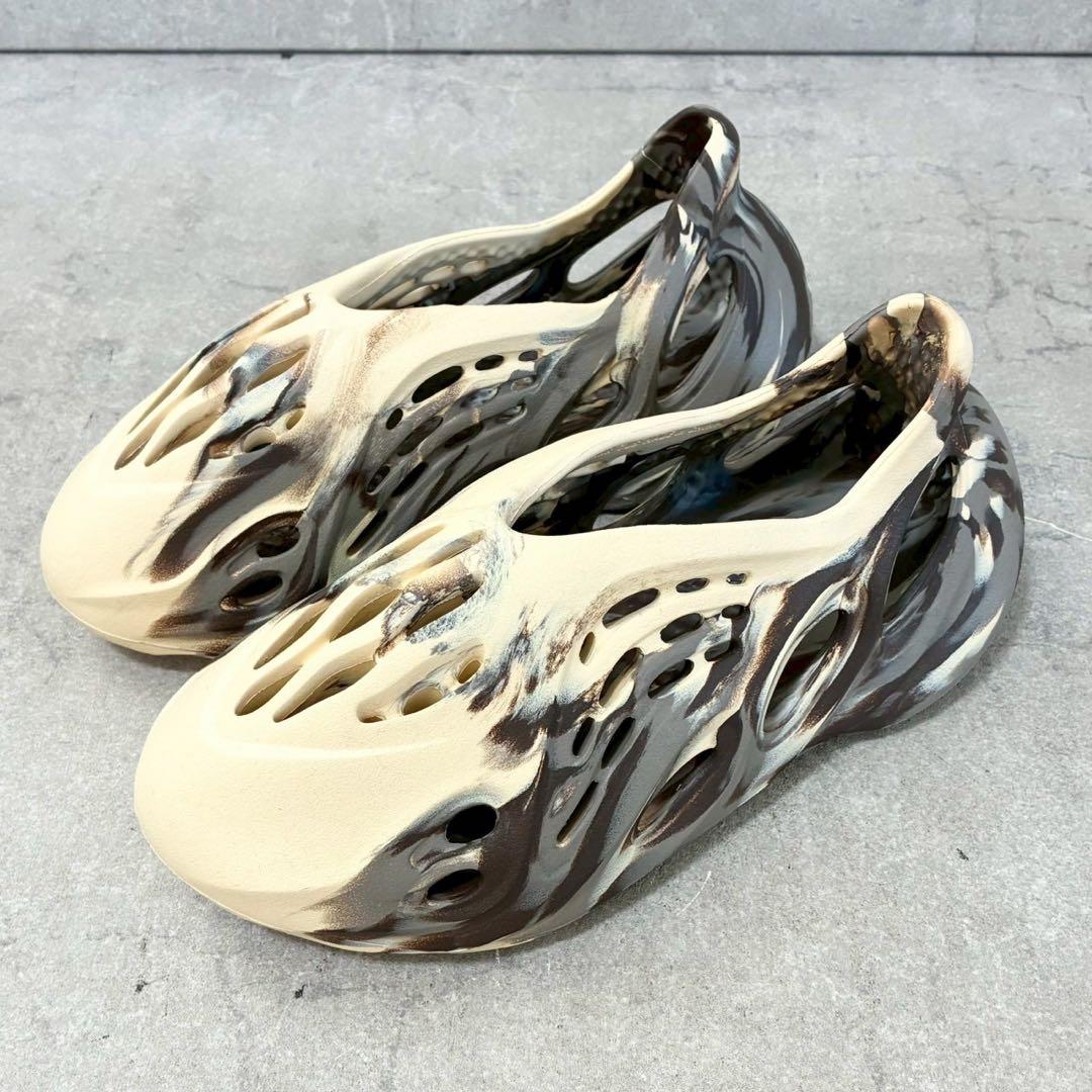 アディダス サンダル GX8774 Yeezy Foam Runner J255