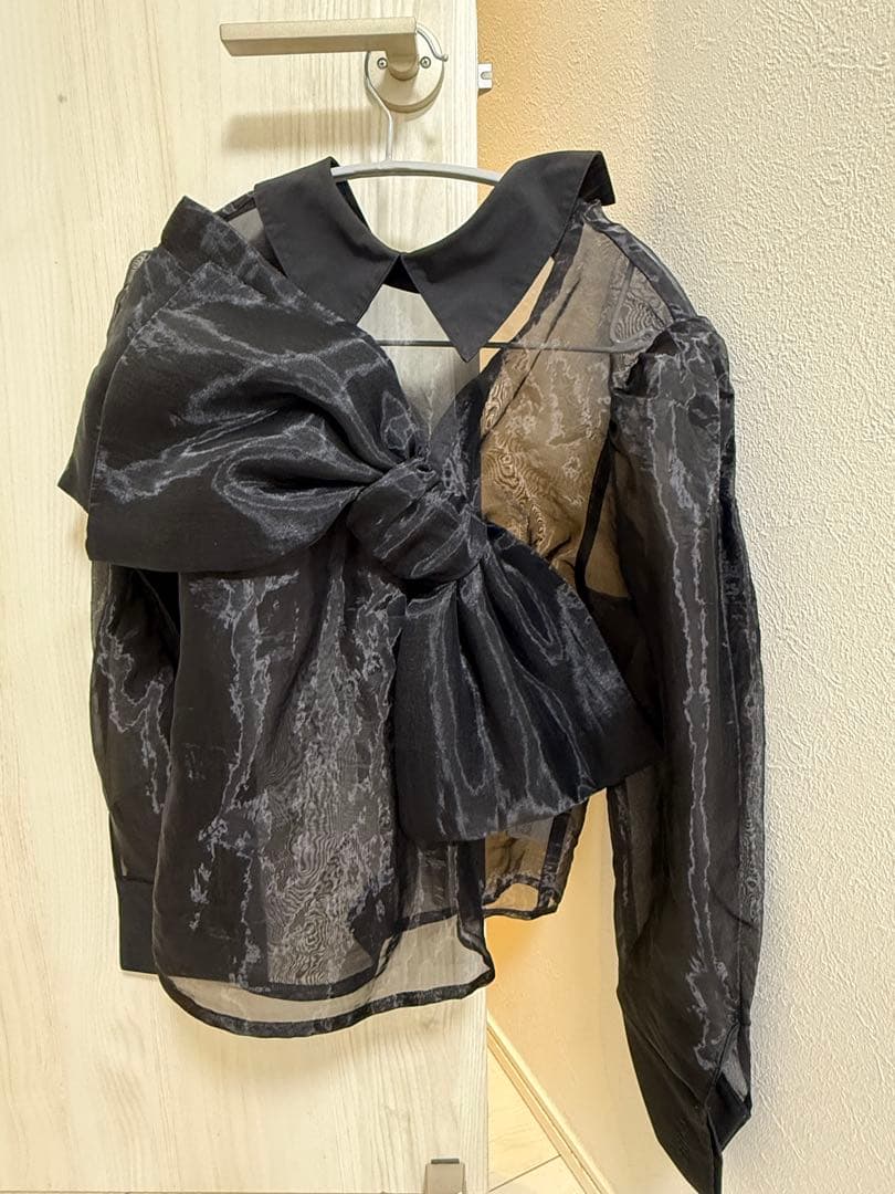 トップス BIBIY KITTY RIBBON BLOUSE