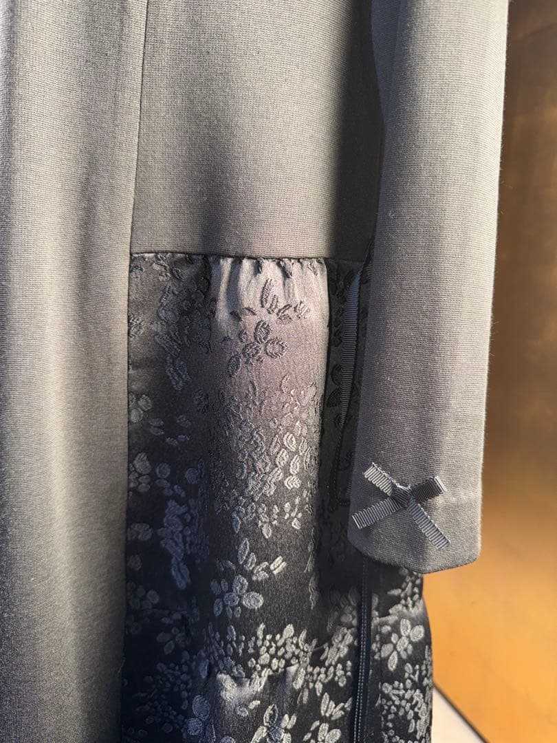 【スーパービューティ】新品タグ付き定価24,200円ストレッチワンピース42