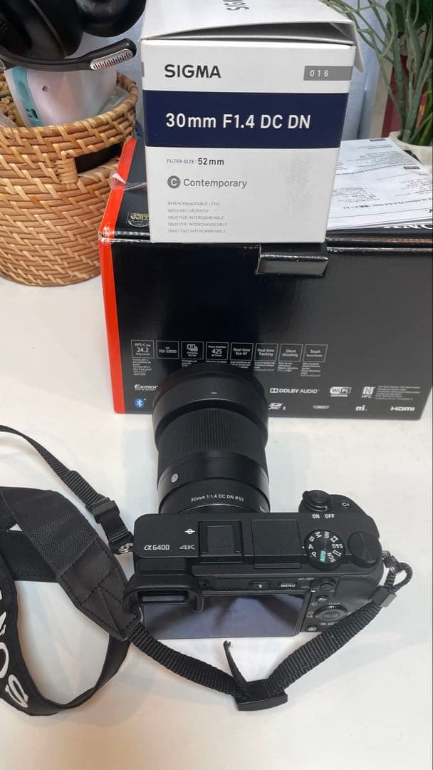 ソニー a6400 カメラ + シグマ 30mmf1.4 レンズ