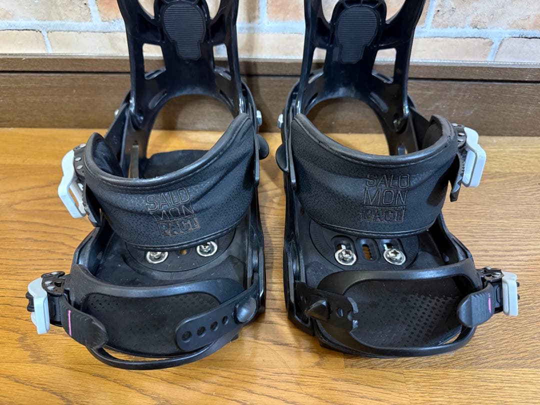 SALOMON PACT ビンディング M