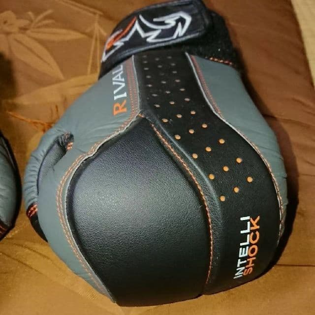 ライバル　Intelli-shock バッググローブ　Mサイズ(10oz)