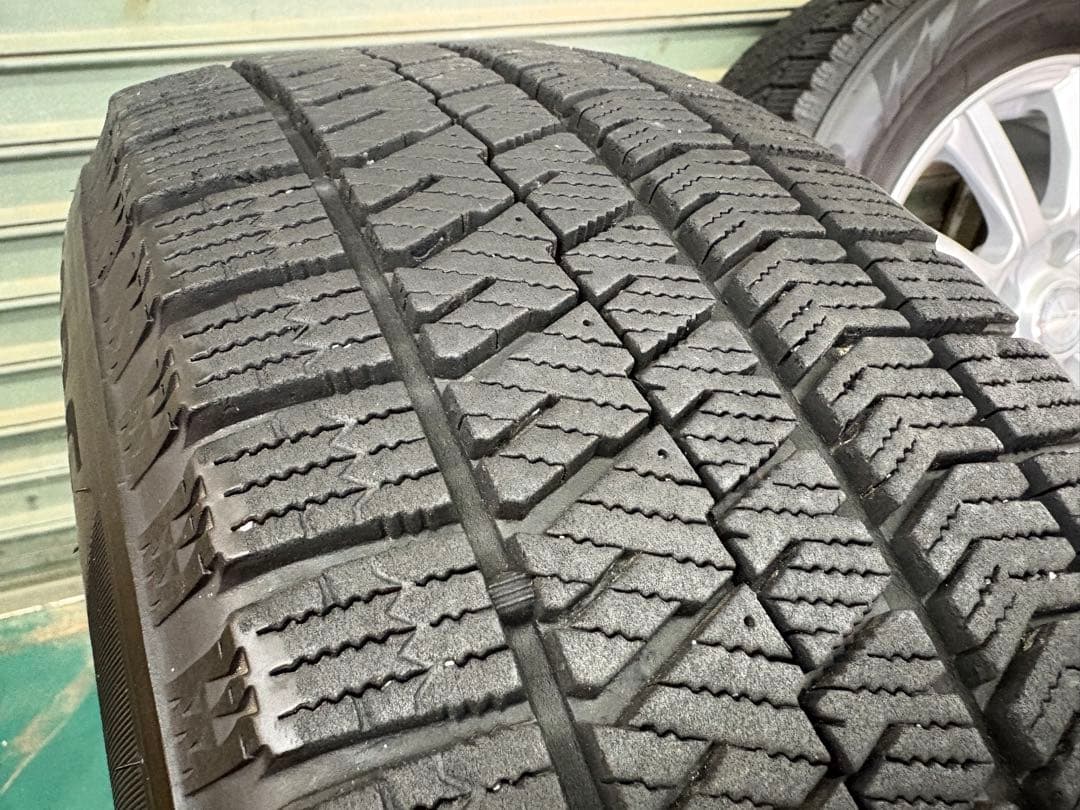 送料込み 195/65r15 スタッドレス 4本