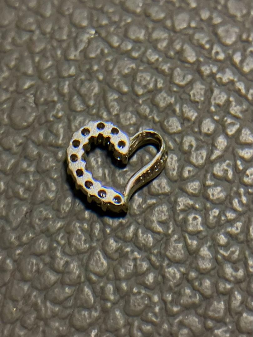 ぴ*ん様 Pt900トップ　プラチナトップ　プラチナチャーム　ダイヤ付きPt90