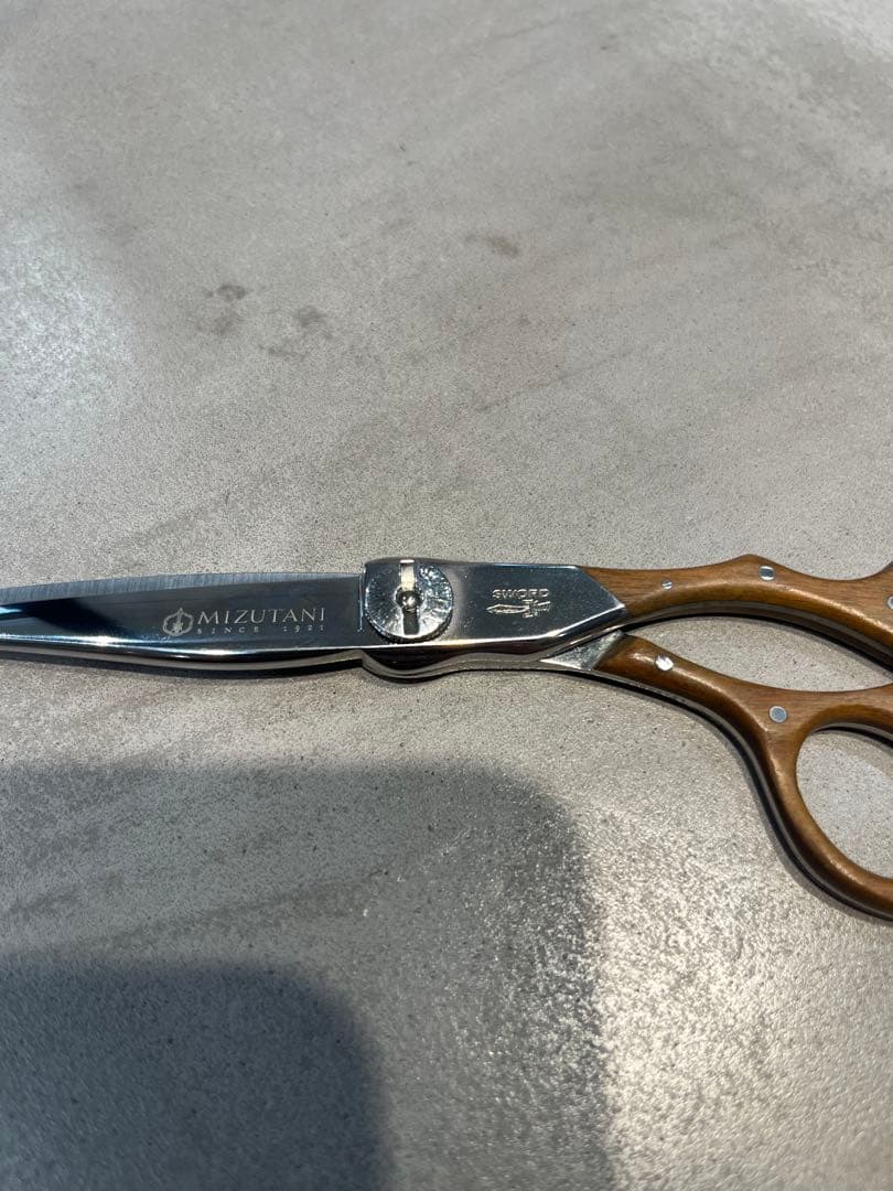 ミズタニ　シザー　SWORD Wood Olive 6.2インチ