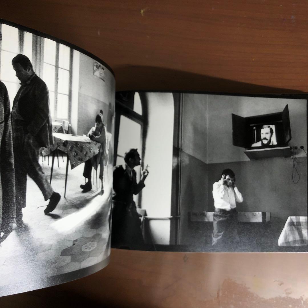 (珍しい本) 初版 Raymond Depardon MANICOMIO 洋書