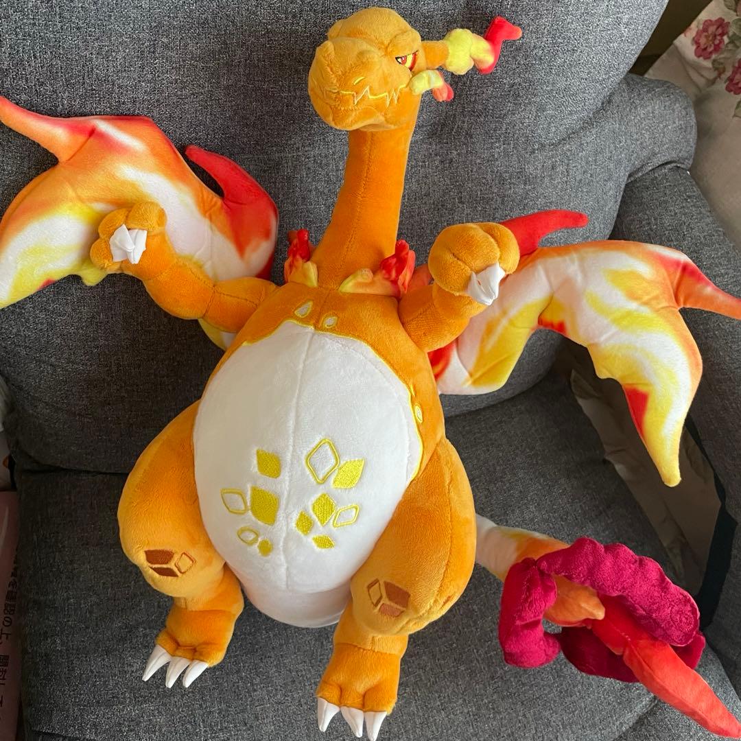 リザードン　キョダイマックス　ぬいぐるみ