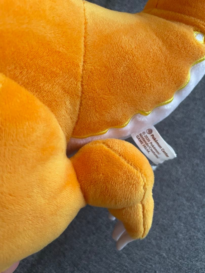 リザードン　キョダイマックス　ぬいぐるみ