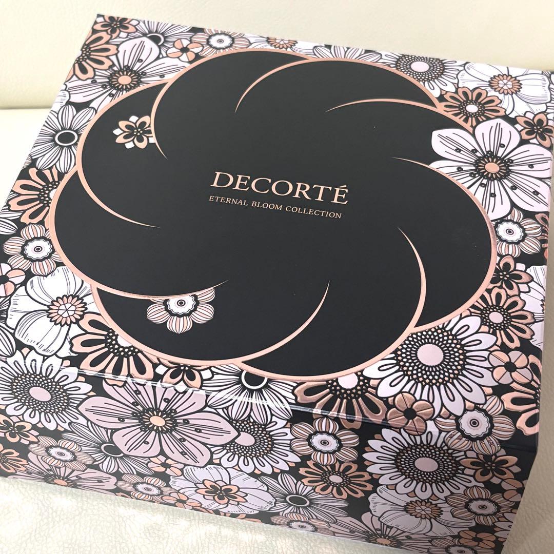 コスメデコルテ エターナル ブルーム コレクション クリスマスコフレ 2025