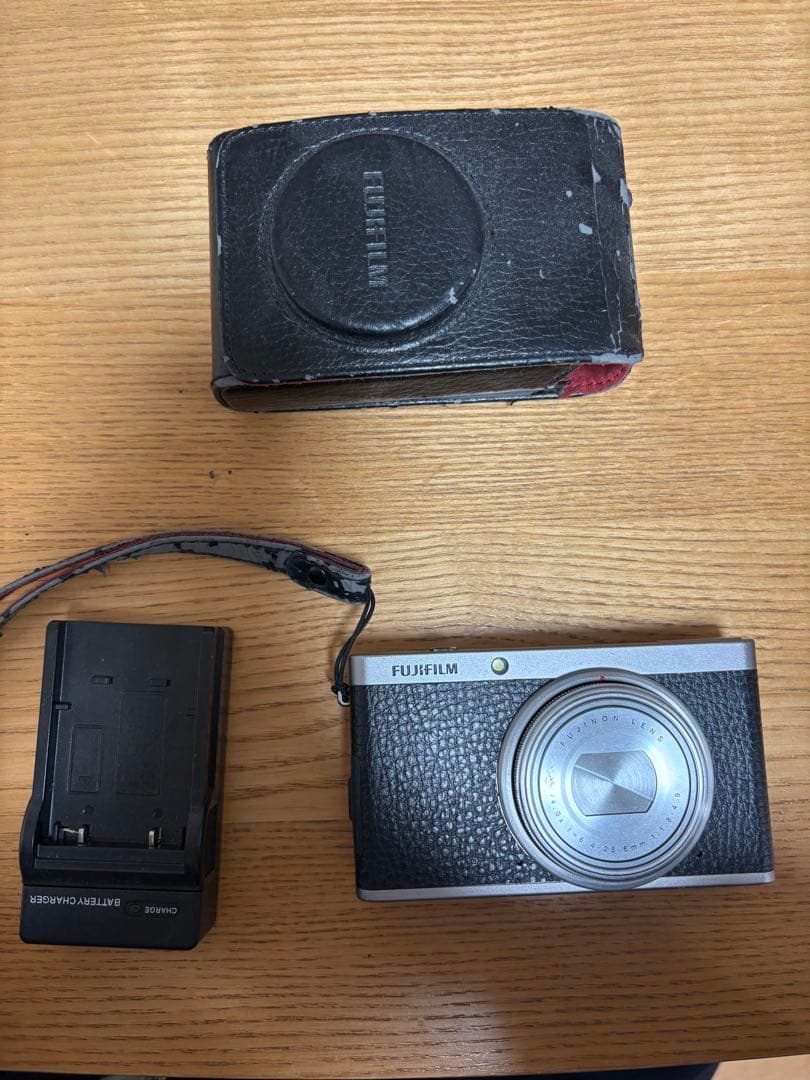 FUJIFILM デジタルカメラ　fx1