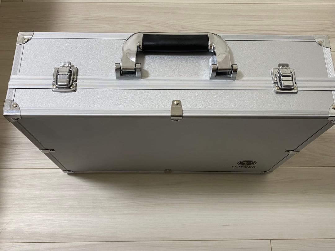 TOYGER CEO Storage アタッシュケース シルバー