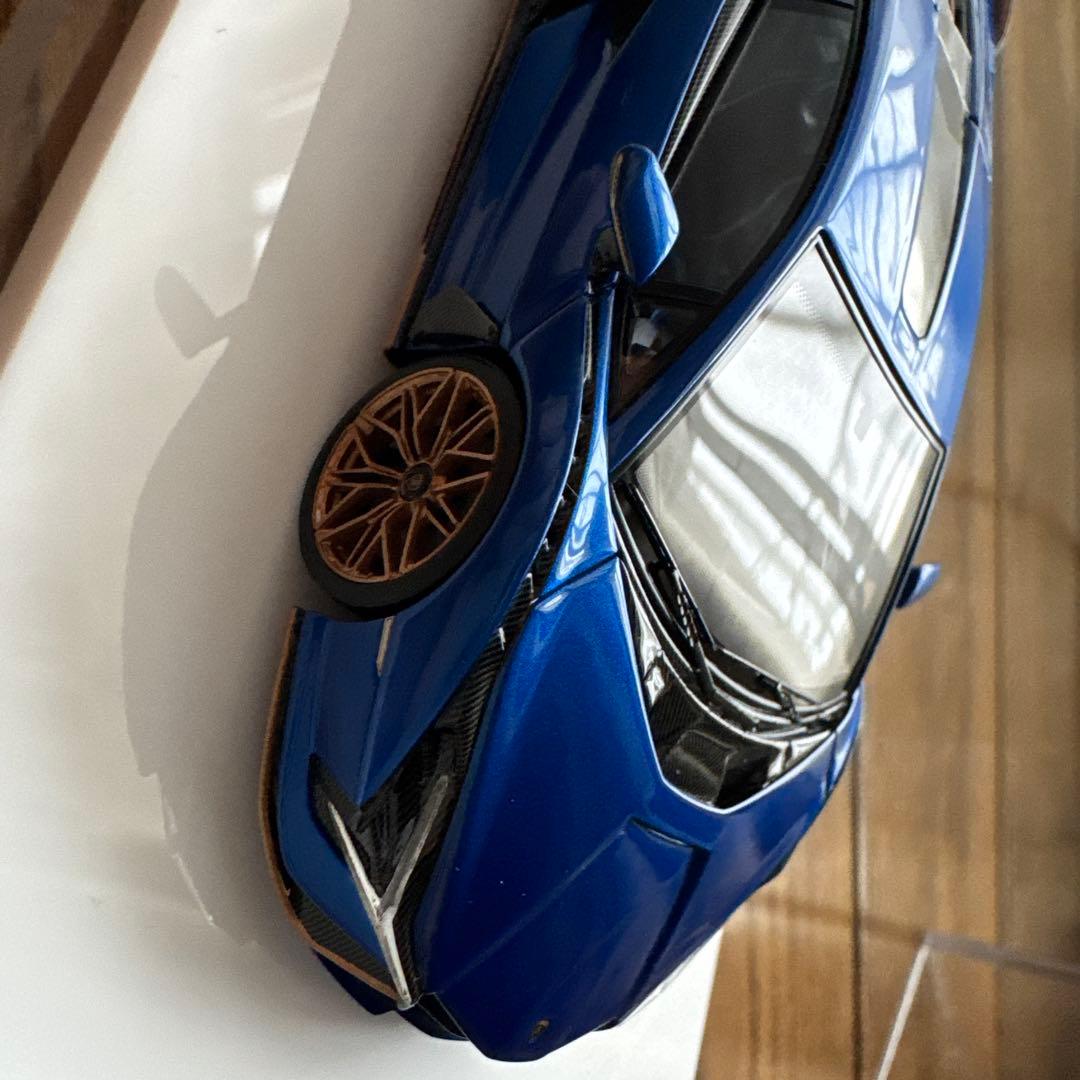 Makeup ミニカー Lamborghini Sian FKP 1/43