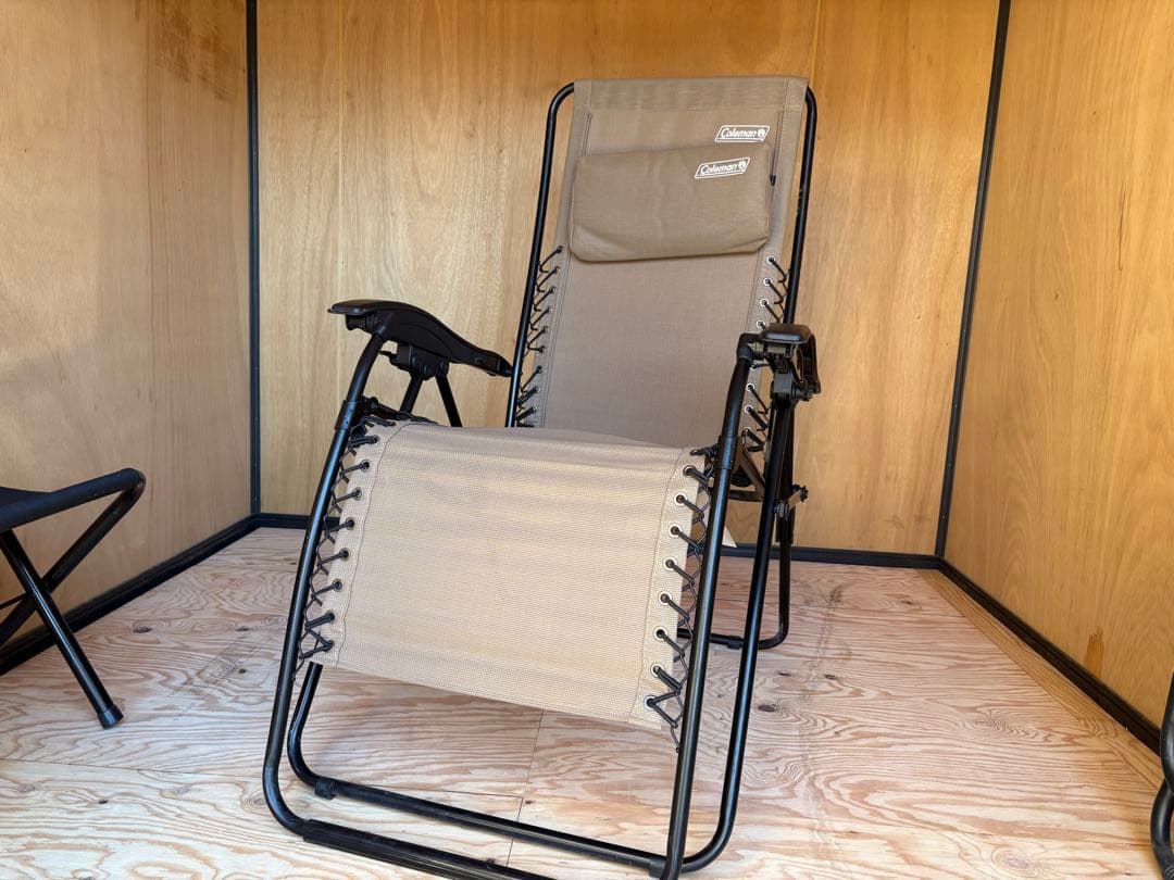 Coleman リクライニングチェア ベージュ