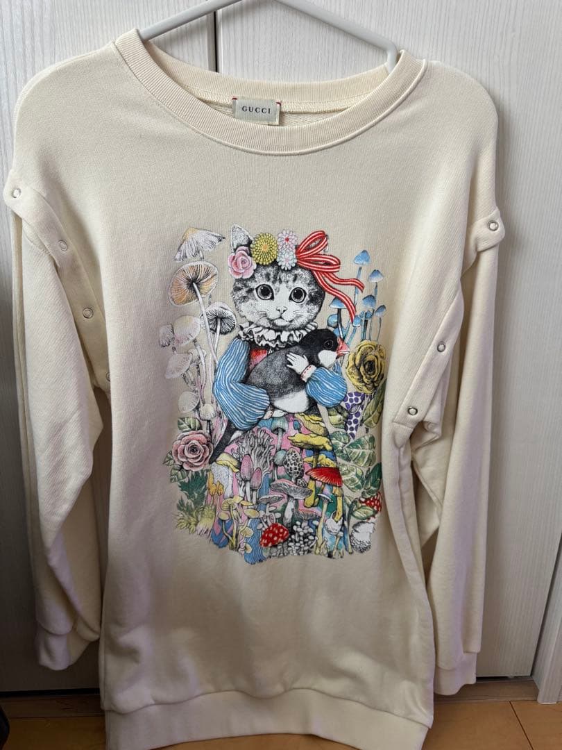 Gucci トレーナー