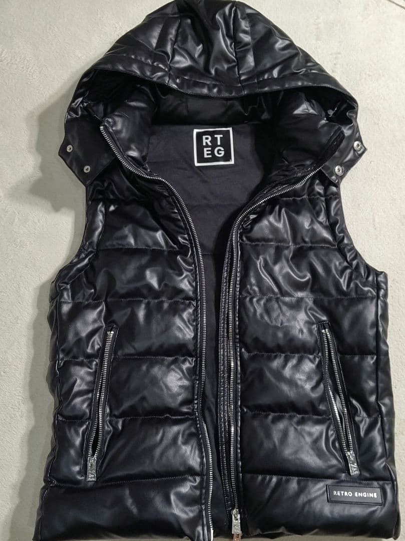 【美品】アダムスジャグラー　ダウンベスト　光沢　お兄系　ダブルジップ