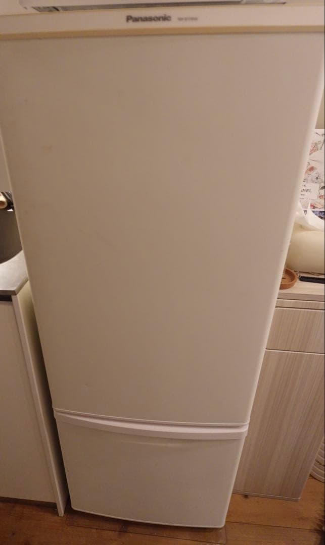 【送料込み】Panasonic冷蔵庫・白　一人暮らし