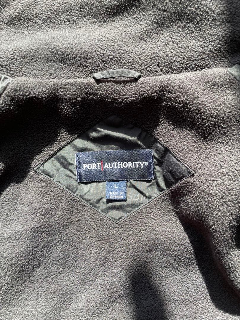 PORT AUTHORITYナイロンシェルジャケット