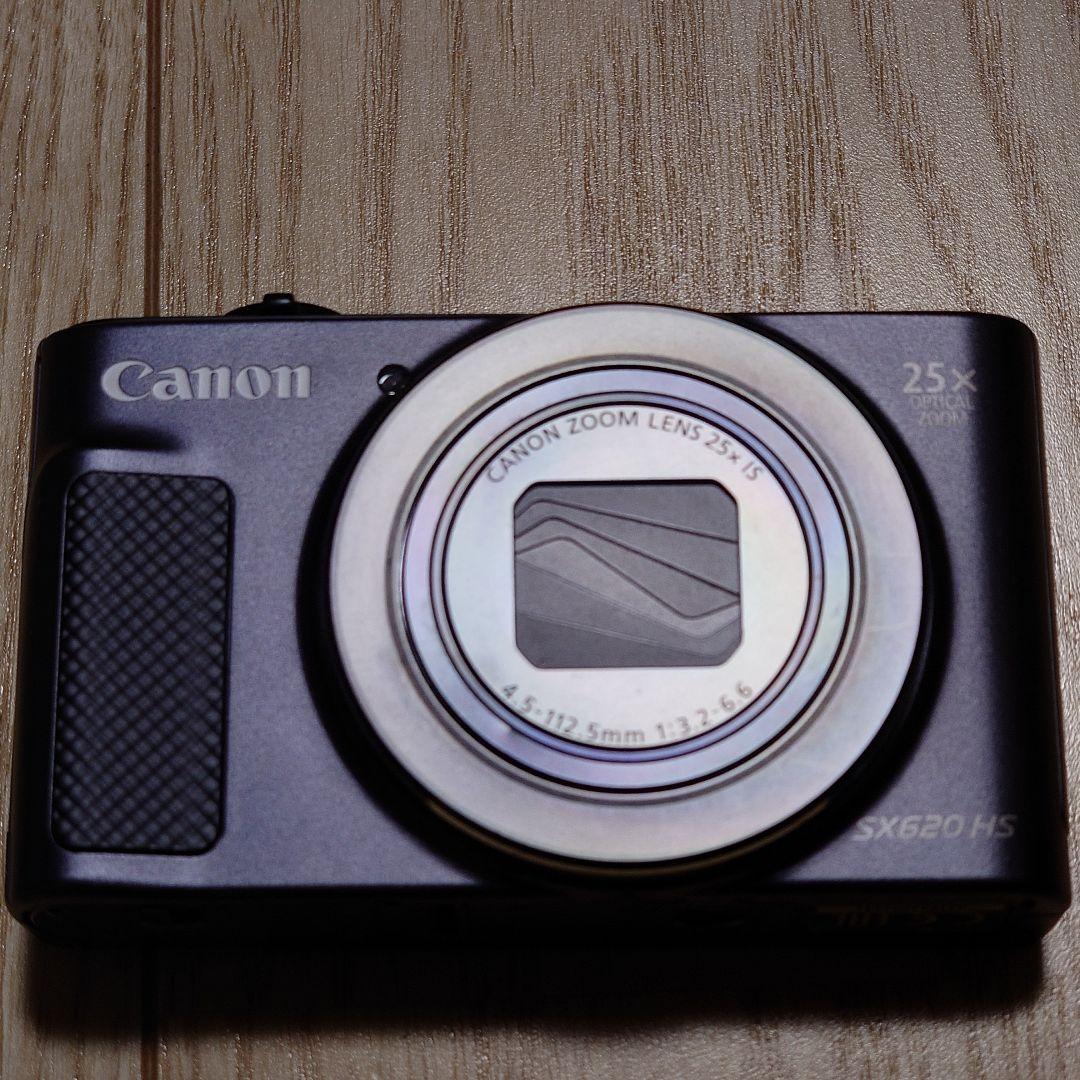 Canon PowerShot SX620 HS 本体と付属品