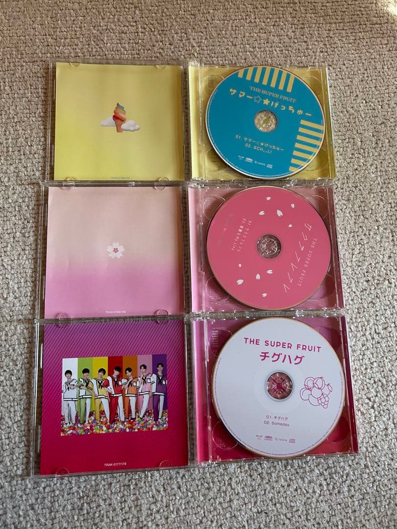 CD、DVD、トレカ