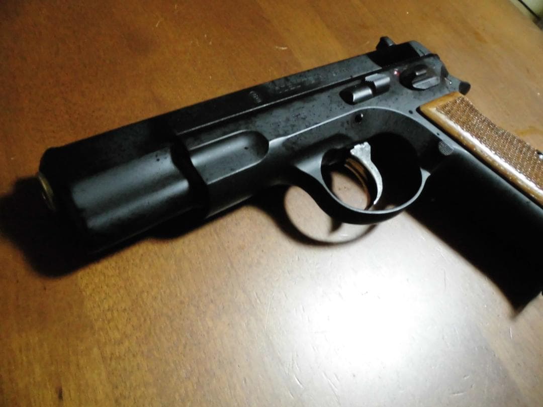 MGC　CZ75　木グリ付き　ガスブローバックプラスチック製