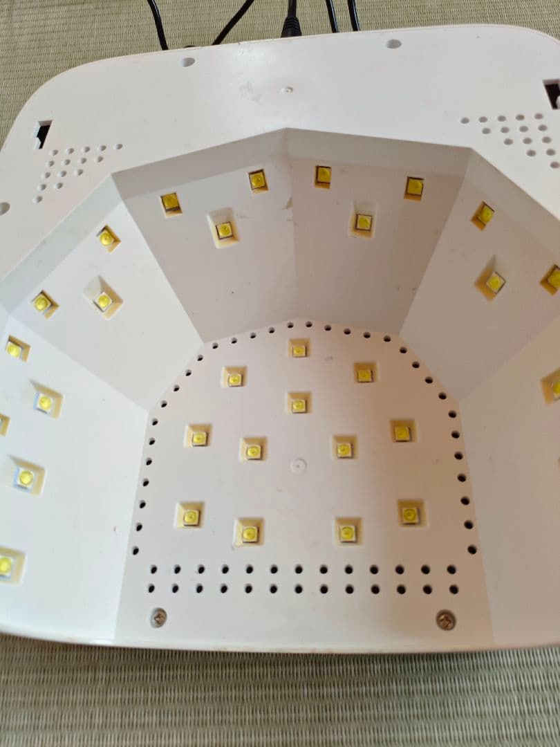 リーフジェル　コードレスLEDライト　ネイルライト