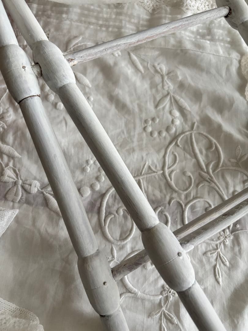 フランスアンティーク　トラバイユーズ　ソーイングスタンド　小サイズ