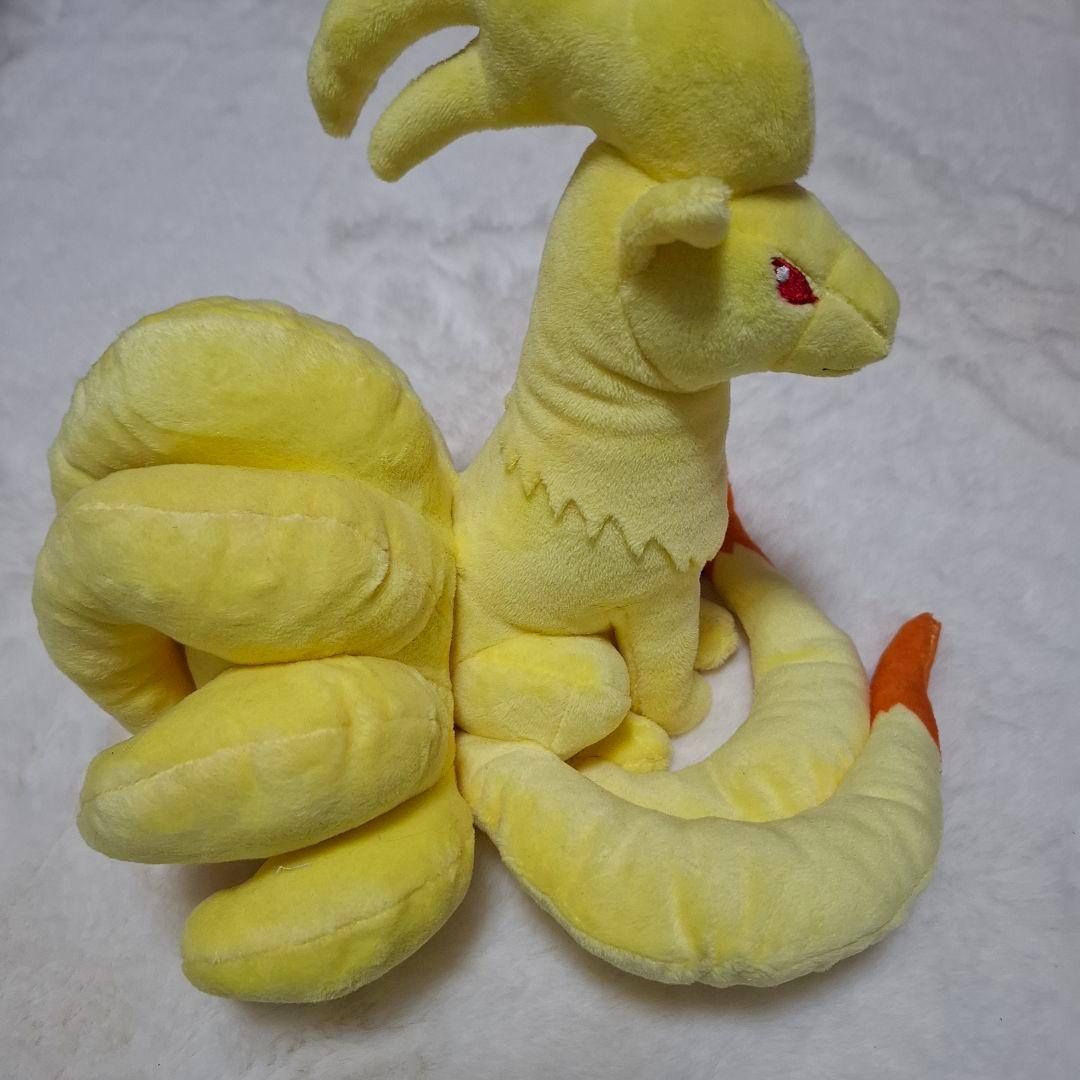 ポケモンセンター　キュウコン　ロコン　アローラロコン　ぬいぐるみ