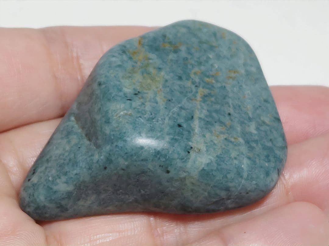 濃青 64g 翡翠 ヒスイ 原石 鑑賞石 自然石 誕生石 鉱物 鉱石 水石