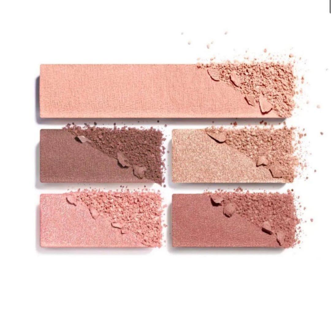 シャネル　レベージュパレットルガール 5色アイシャドウ TENDER テンダー