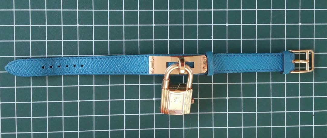 ♛ エルメス HERMÈS ケリーウォッチ 青・ ゴールド ♛