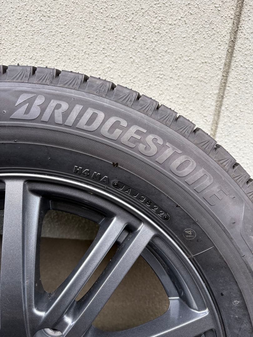 BRIDGESTONE BLIZZAK VRX3 205/65R16（新品未使用
