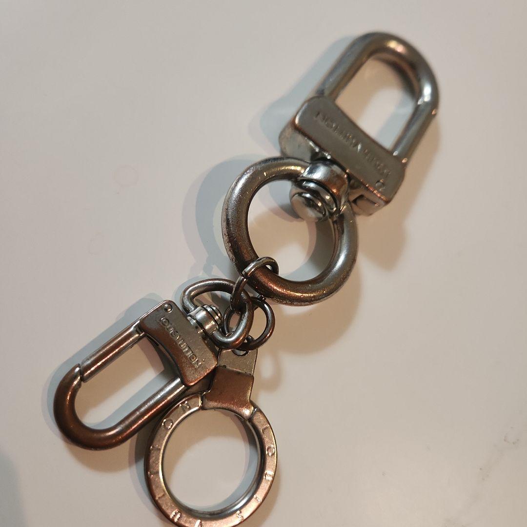 Louis Vuitton カラビナ付きキーホルダー
