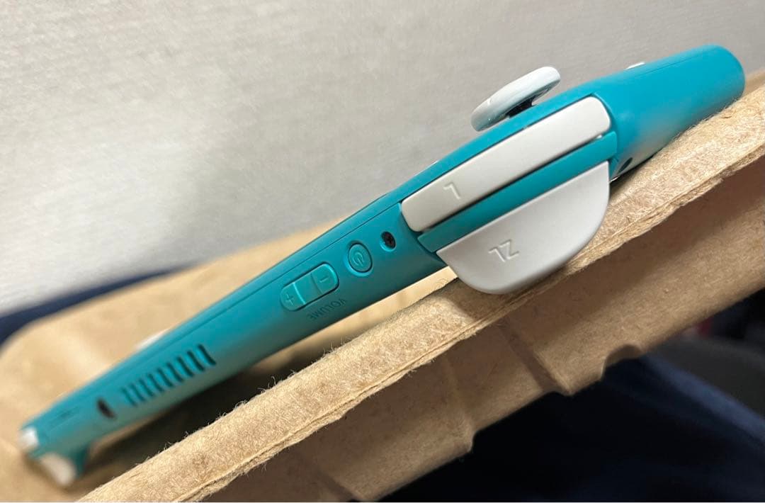 Switch Lite ターコイズ 64GB ワイヤレス ケース セットで