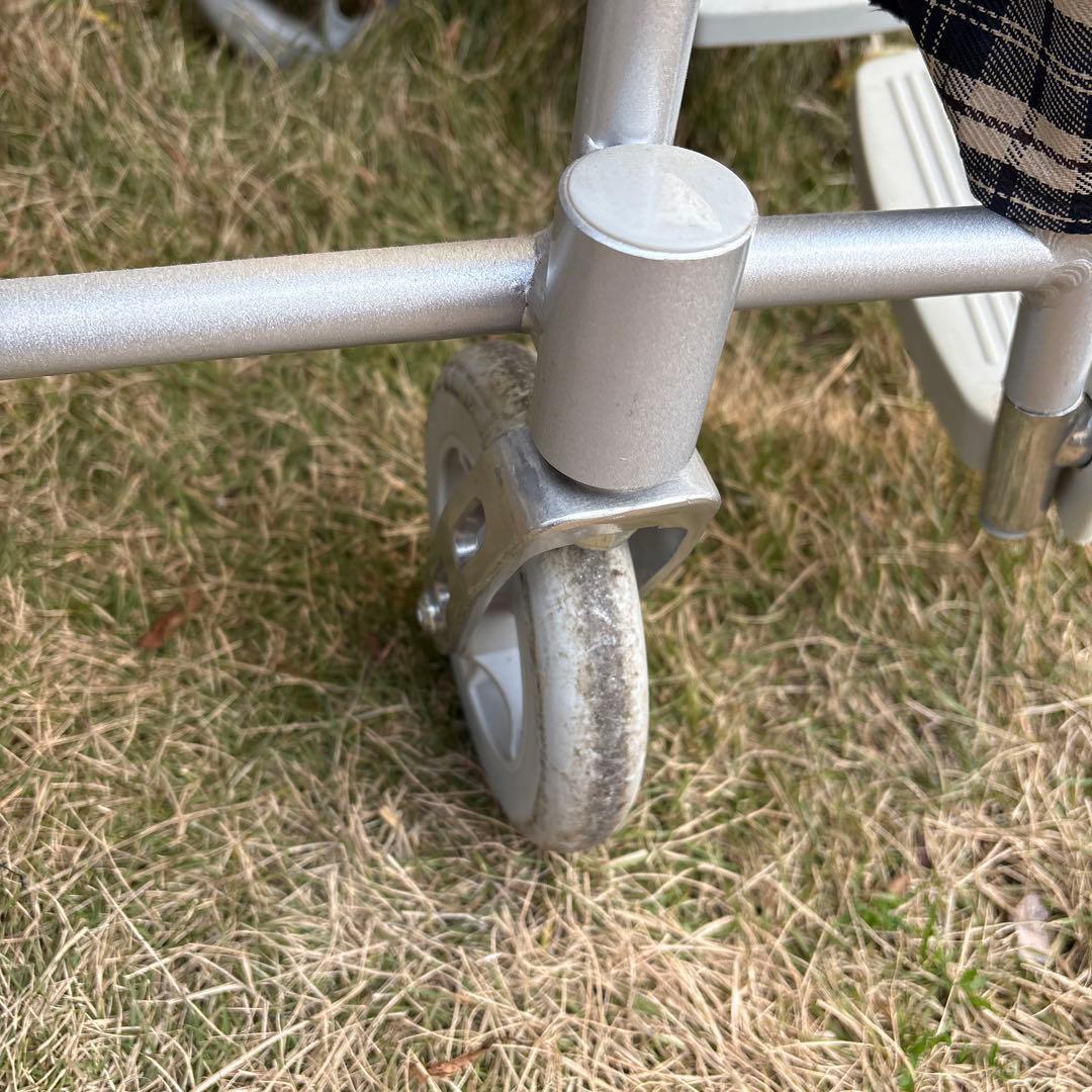 テイコブ　TacaoF 幸和製作所 ハンドブレーキ付きアルミ製車いす B-31