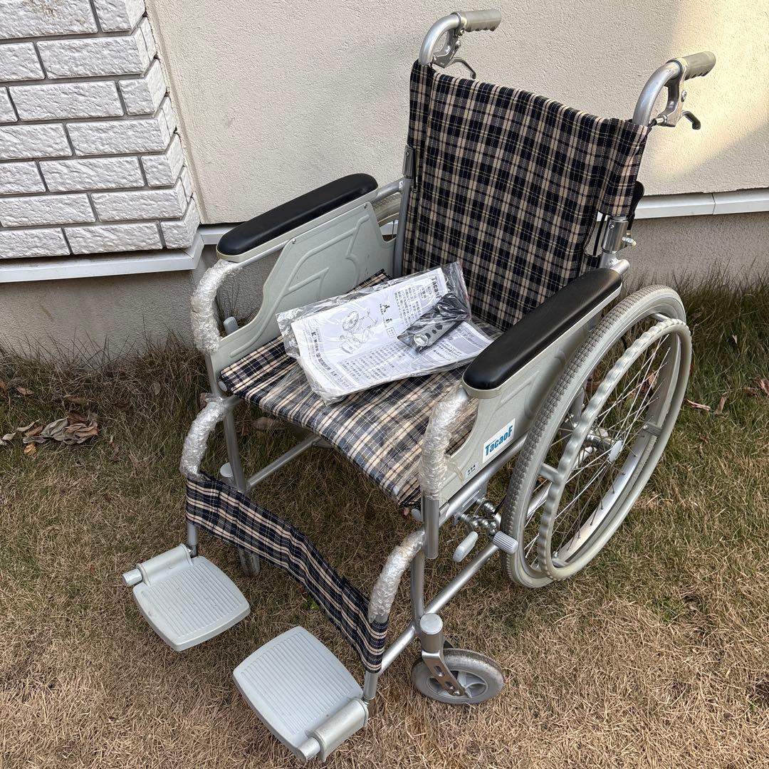 テイコブ　TacaoF 幸和製作所 ハンドブレーキ付きアルミ製車いす B-31