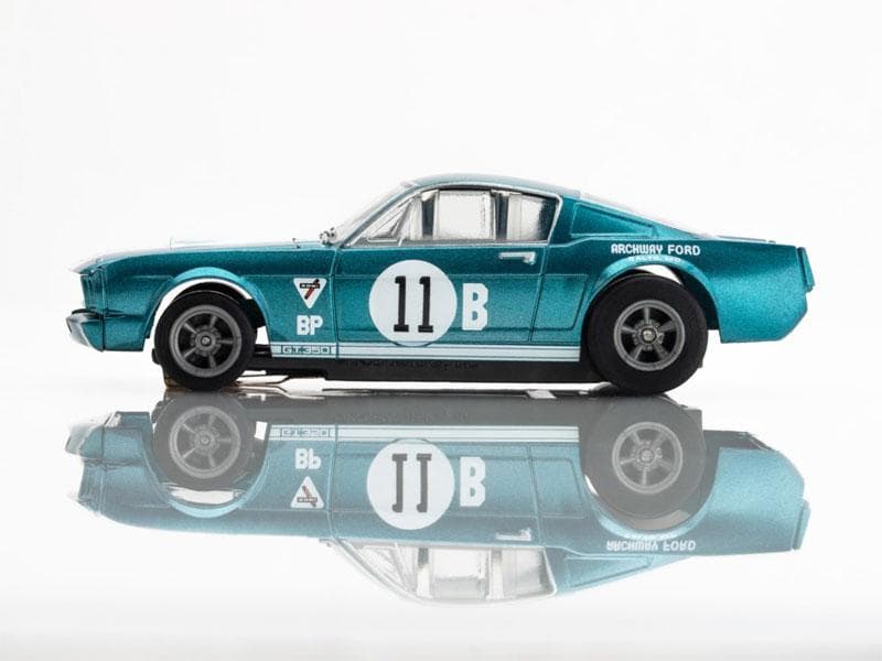 AFX Mega G+☆1965 Shelby Mustang GT350R