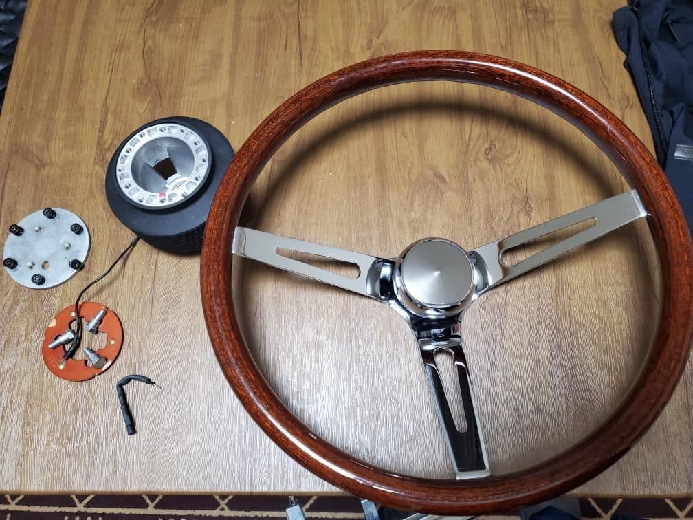 ウッド ステアリング ホイール