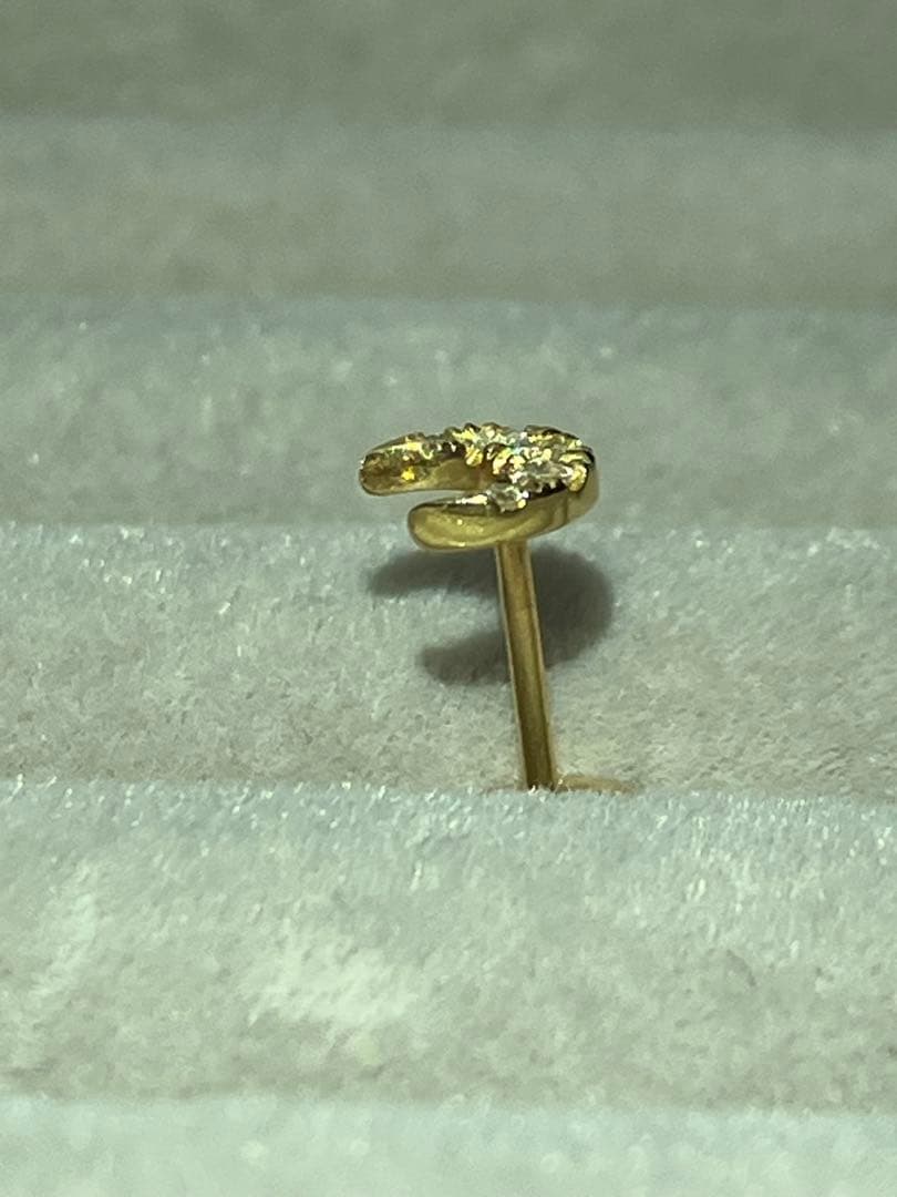 AHKAH カーラピアス　※片耳のみ　販売証明書付き