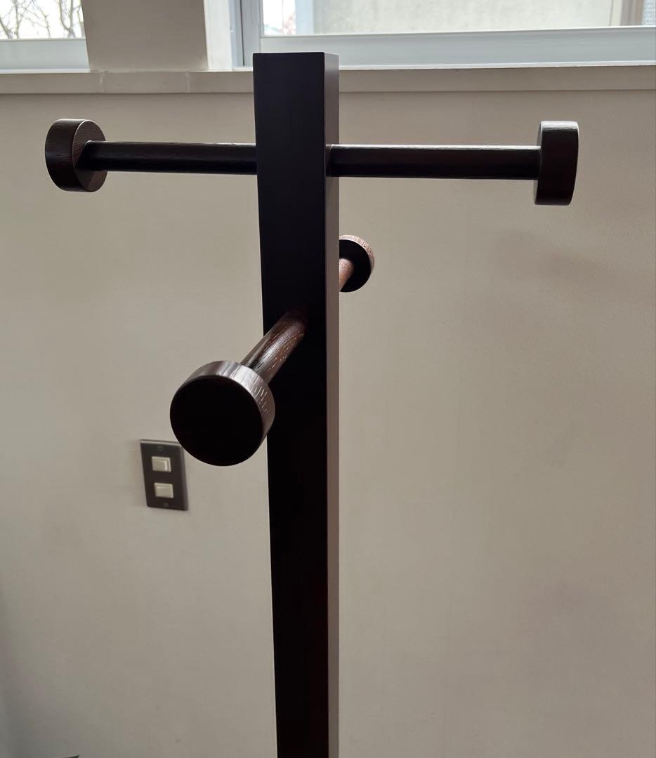 イトーキ　コートハンガー　8.5万　北欧スタイル　ポールハンガー　モダンリビング