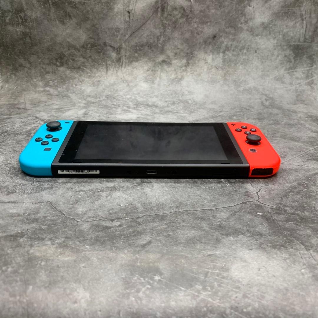 J339\" 初期化済 Nintendo Switch ネオンレッド ブルー
